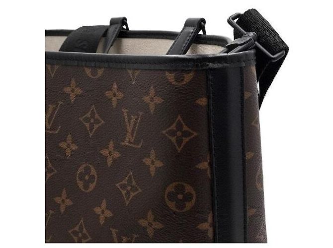 Louis Vuitton Borsa tote e a tracolla da uomo Monogram Macassar Weekend GM - vista 10
