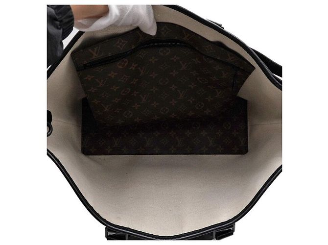 Louis Vuitton Borsa tote e a tracolla da uomo Monogram Macassar Weekend GM - vista 5