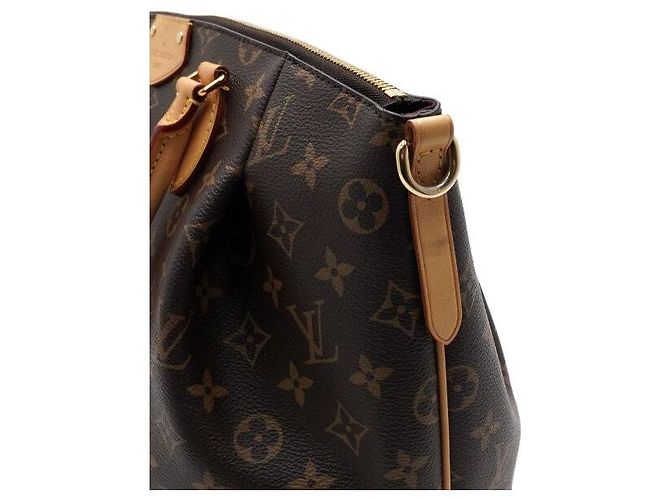 Louis Vuitton Borsa Tote Turenne MM in Monogram Canvas - vista 9
