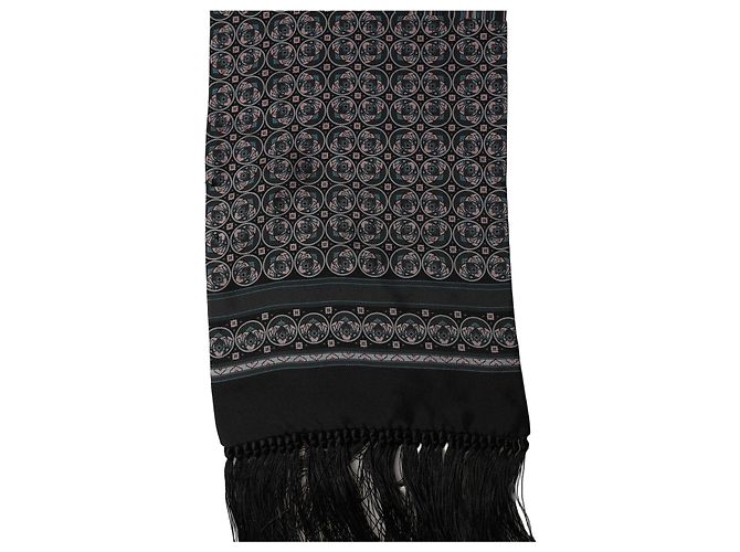 Dolce & Gabbana Sciarpa scialle in seta nera geometrica con frange - vista 4