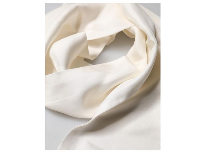 Dolce & Gabbana Sciarpa stola in pizzo bianco con bordo frangiato da uomo - vista 3