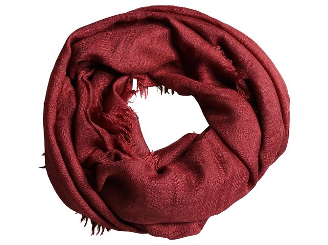 Dolce & Gabbana Foulard Wrap X Sciarpa in Cashmere e Seta Rosso con Frange - vista 4
