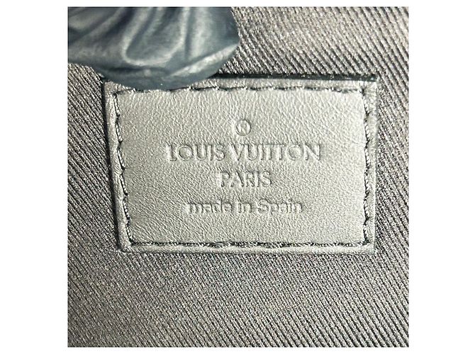 Louis Vuitton Clutch Pochette Black Shadow - vista 10