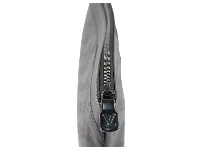 Louis Vuitton Clutch Pochette Black Shadow - vista 7