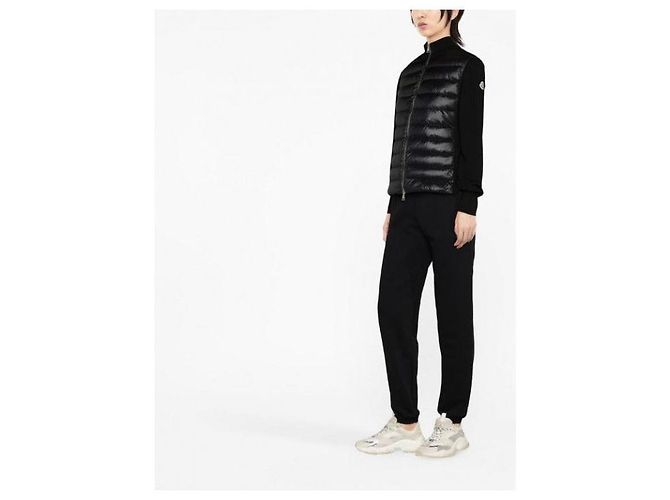 Moncler Cardigã acolchoado com patch de logo - vista 5