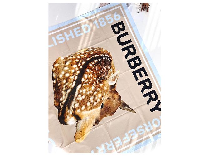 Burberry Baumwolltuch mit Hirschprint - Ansicht 9
