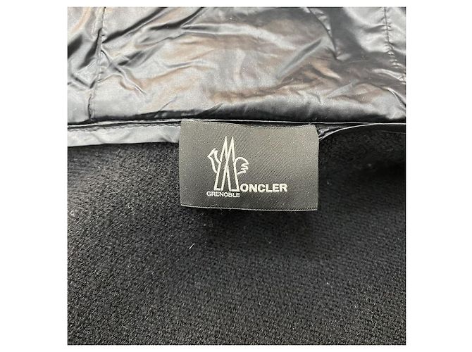Moncler Logo Strickjacke mit Kapuze aus Wollmischung - Ansicht 5