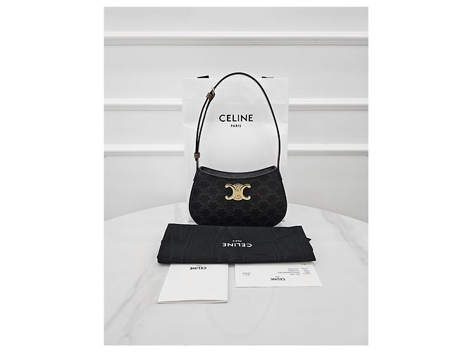 Céline Bolsa Medium Tilly em tela Triomphe - vista 11