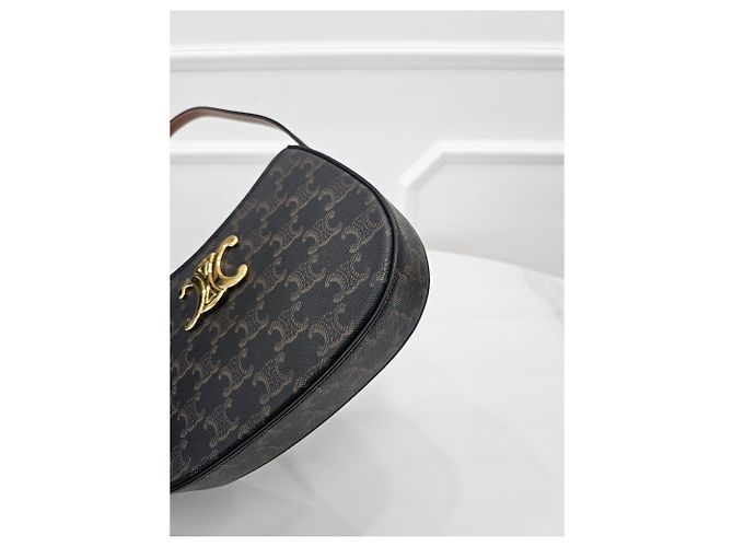 Céline Bolsa Medium Tilly em tela Triomphe - vista 8