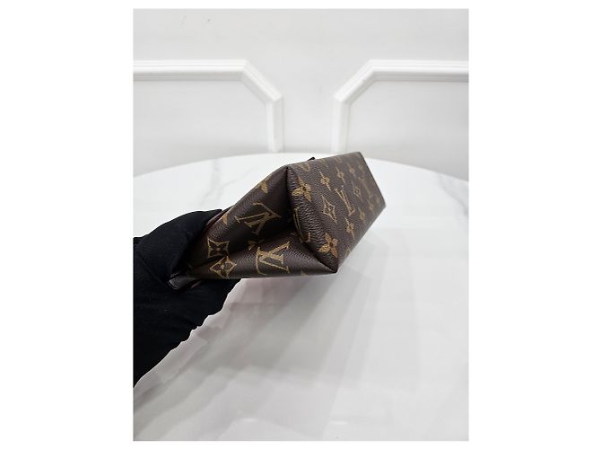 Louis Vuitton Monogram Rocky BB - vista 6