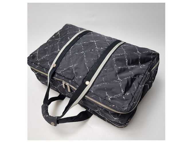 Borsa da viaggio Boston Chanel Nylon Nero Rosso - vista 12