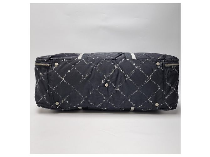 Borsa da viaggio Boston Chanel Nylon Nero Rosso - vista 16