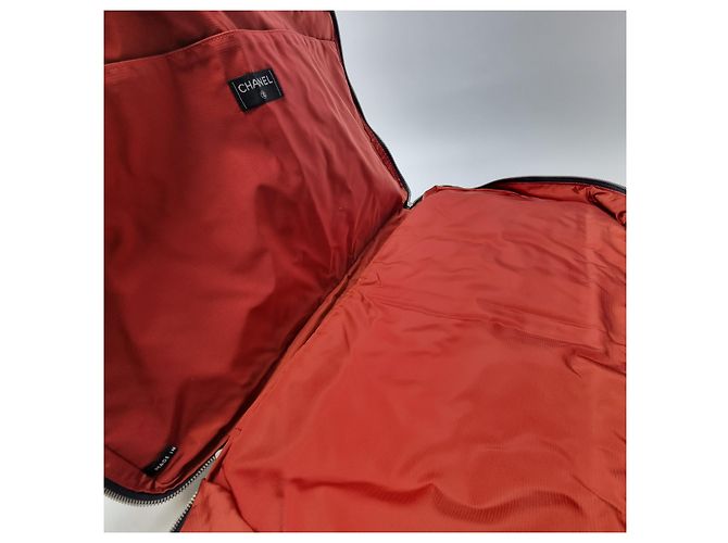 Borsa da viaggio Boston Chanel Nylon Nero Rosso - vista 19