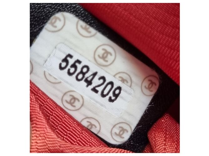 Borsa da viaggio Boston Chanel Nylon Nero Rosso - vista 21
