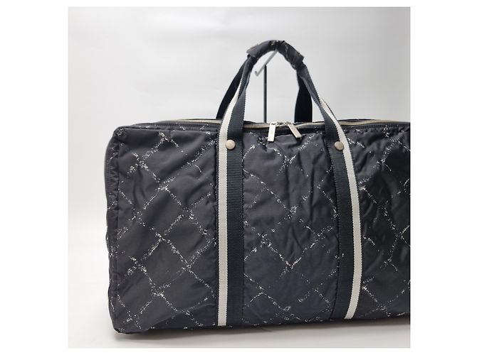 Borsa da viaggio Boston Chanel Nylon Nero Rosso - vista 4