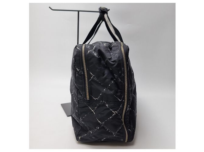 Borsa da viaggio Boston Chanel Nylon Nero Rosso - vista 8