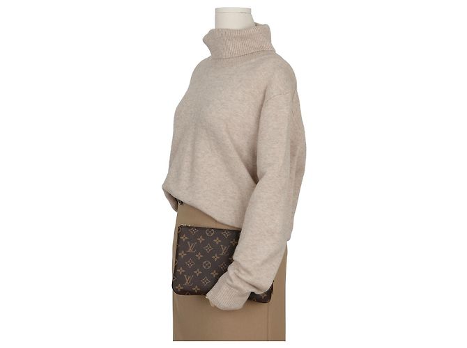 Louis Vuitton Etui Voyage PM Clutch - vista 10