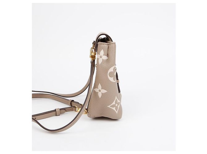 Louis Vuitton Tiny Backpack Zaino in pelle marrone - vista 6