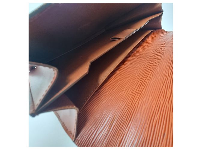 Louis Vuitton Sac Document Epi Serviette Camel Brown - vue 16