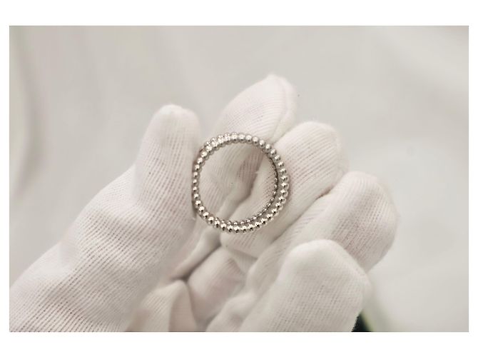 Van Cleef & Arpels Anello Signature in Oro Bianco - vista 4