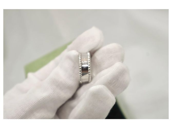 Van Cleef & Arpels Anello Signature in Oro Bianco - vista 5