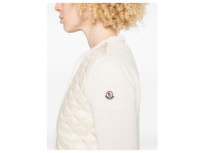 Moncler Geometrisch gesteppter Cardigan mit Reißverschluss - Ansicht 7