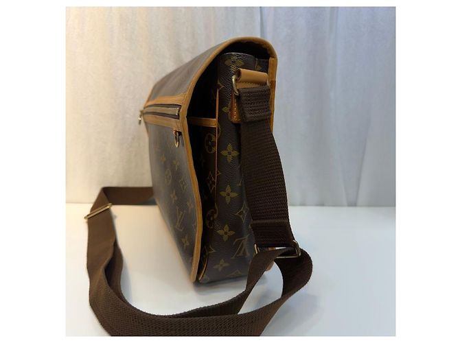 Fendi Borsa Messenger Crossbody Monogram Bosphore GM - vista 4