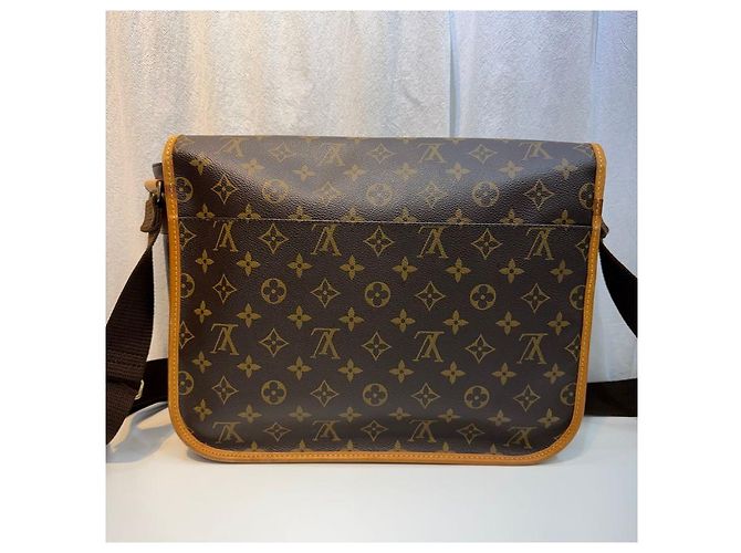 Fendi Borsa Messenger Crossbody Monogram Bosphore GM - vista 9