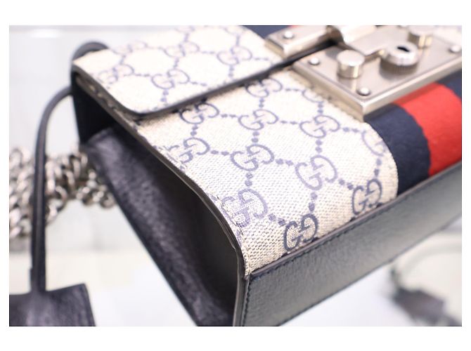 Padlock Gucci Borsa a tracolla Small Chain con lucchetto GG Supreme - vista 9