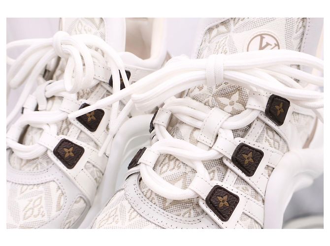 Louis Vuitton Sneakers Monogram Archlight Beige - vista 10