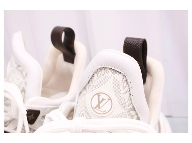 Louis Vuitton Sneakers Monogram Archlight Beige - vista 11
