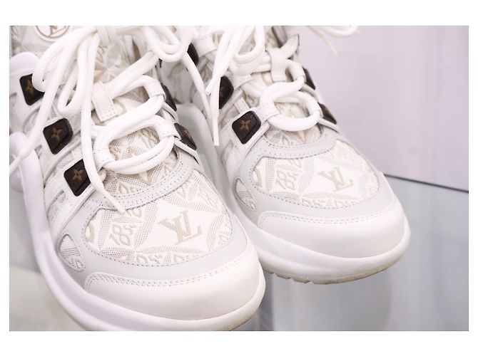Louis Vuitton Sneakers Monogram Archlight Beige - vista 2