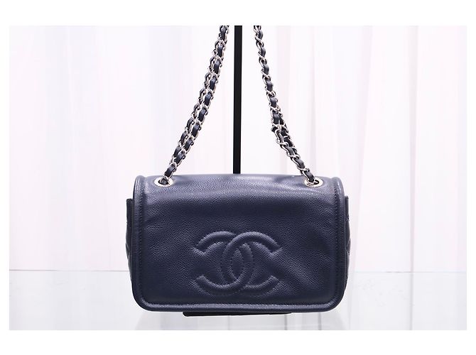 Chanel Borsa a spalla Timeless CC Caviar Flap Navy - vista 2
