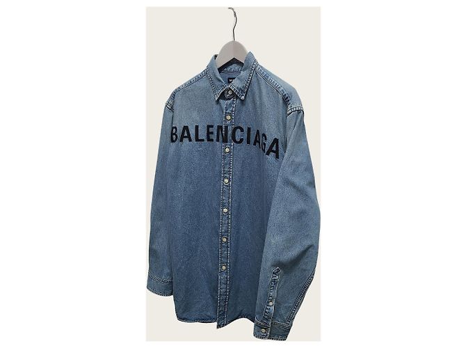Balenciaga Giacca sovracamicia in denim azzurro con logo ricamato - vista 2