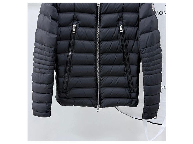 Moncler Amio Lightweight Down Jacket Black - view 3