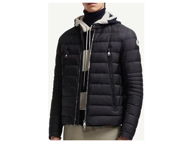 Moncler Amio Lightweight Down Jacket Black - view 8