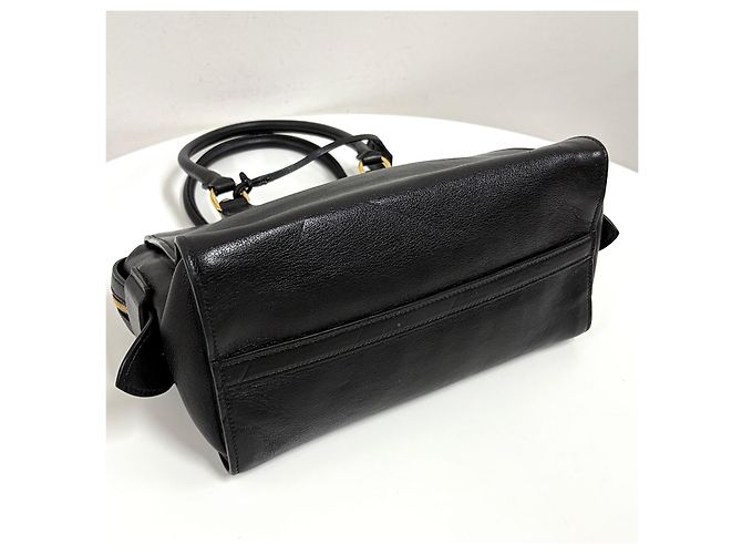 Prada Borsa Tote in Pelle di Vitello Borsa a Tracolla Nera - vista 11