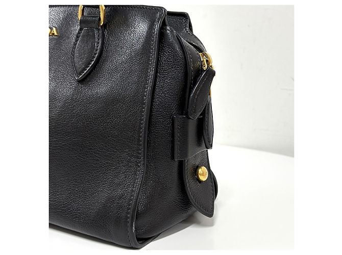 Prada Borsa Tote in Pelle di Vitello Borsa a Tracolla Nera - vista 9