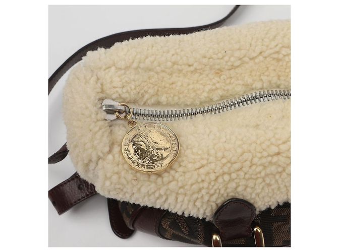 Fendi Shopper aus Kunstshearling - Ansicht 8