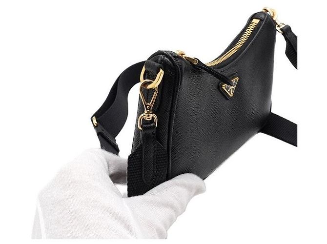 Prada Mini borsa hobo con tracolla a catena dorata - vista 8