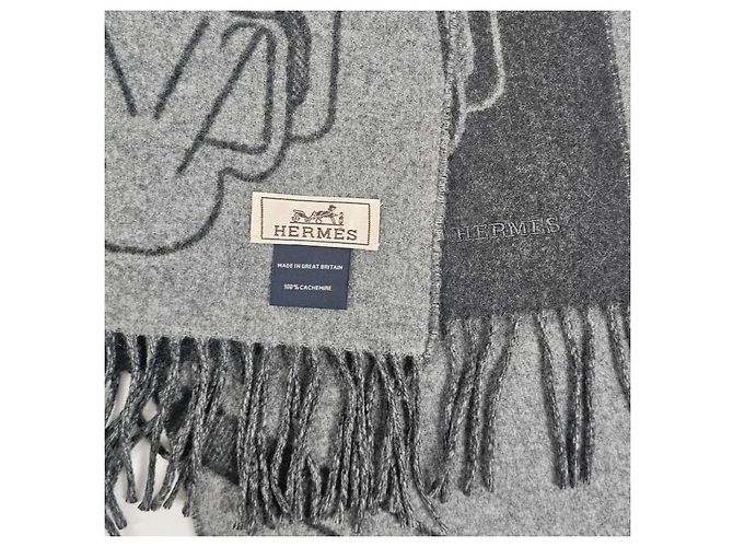 Hermès Sciarpa in cashmere Tete-a-Tete Equestre Grey - vista 11