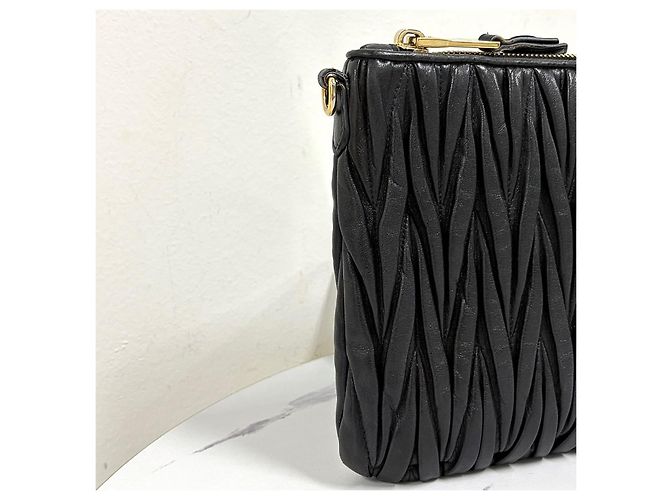 Miu Miu Borsa a tracolla e borsa a spalla Matelassé Napa Chain Nera - vista 11