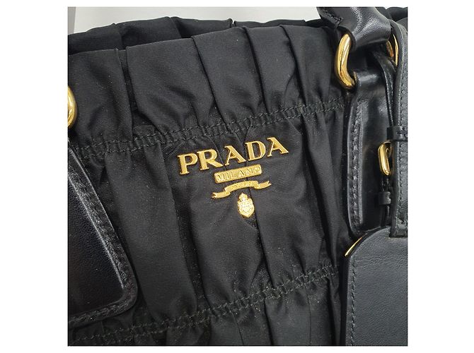 Prada Bolsa de ombro em nylon gaufre - vista 3