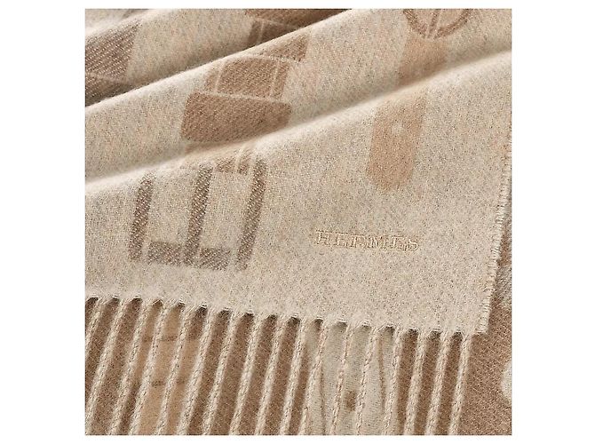 Sciarpa Hermès in cashmere beige - vista 6