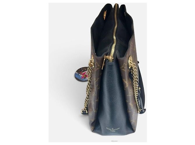 Louis Vuitton Borsa a tracolla Surene MM - vista 3