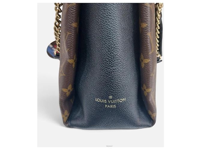 Louis Vuitton Borsa a tracolla Surene MM - vista 6