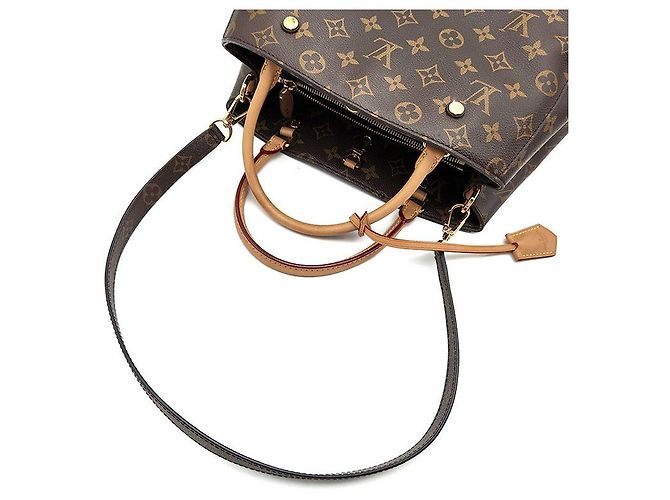 Louis Vuitton Monogram Montaigne MM - vista 5