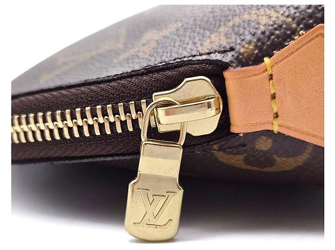 Louis Vuitton Beauty Case Monogram GM - vista 6