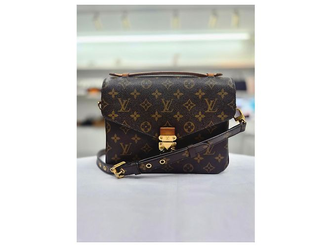 Metis Louis Vuitton Borsa a mano e a tracolla Monogram Pochette Métis - vista 10