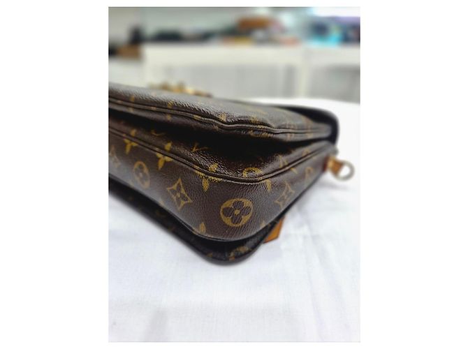 Metis Louis Vuitton Borsa a mano e a tracolla Monogram Pochette Métis - vista 18